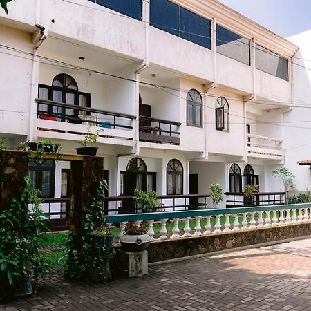 Romantic Garden Hotel Negombo Esterno foto