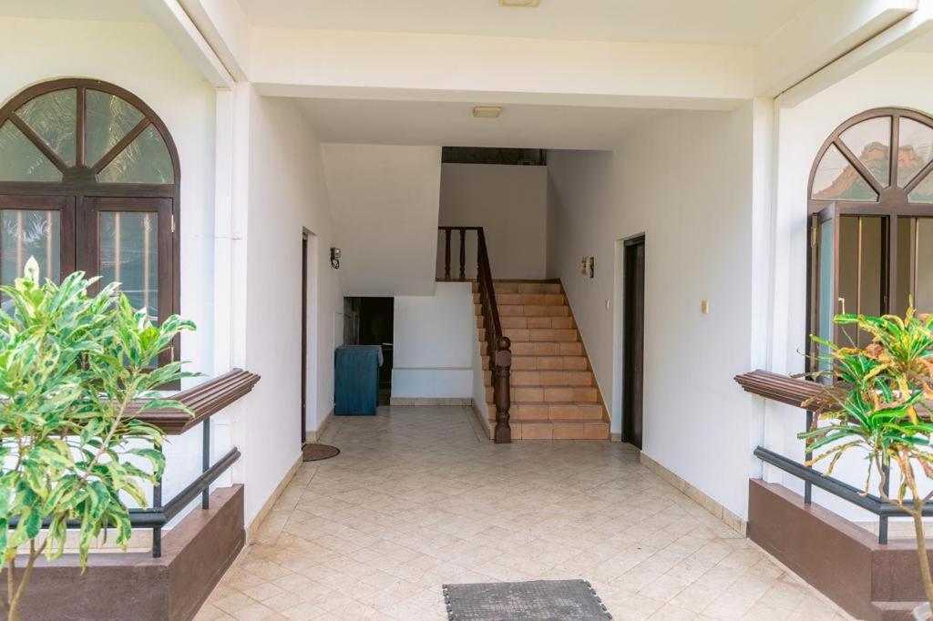 Romantic Garden Hotel Negombo Esterno foto