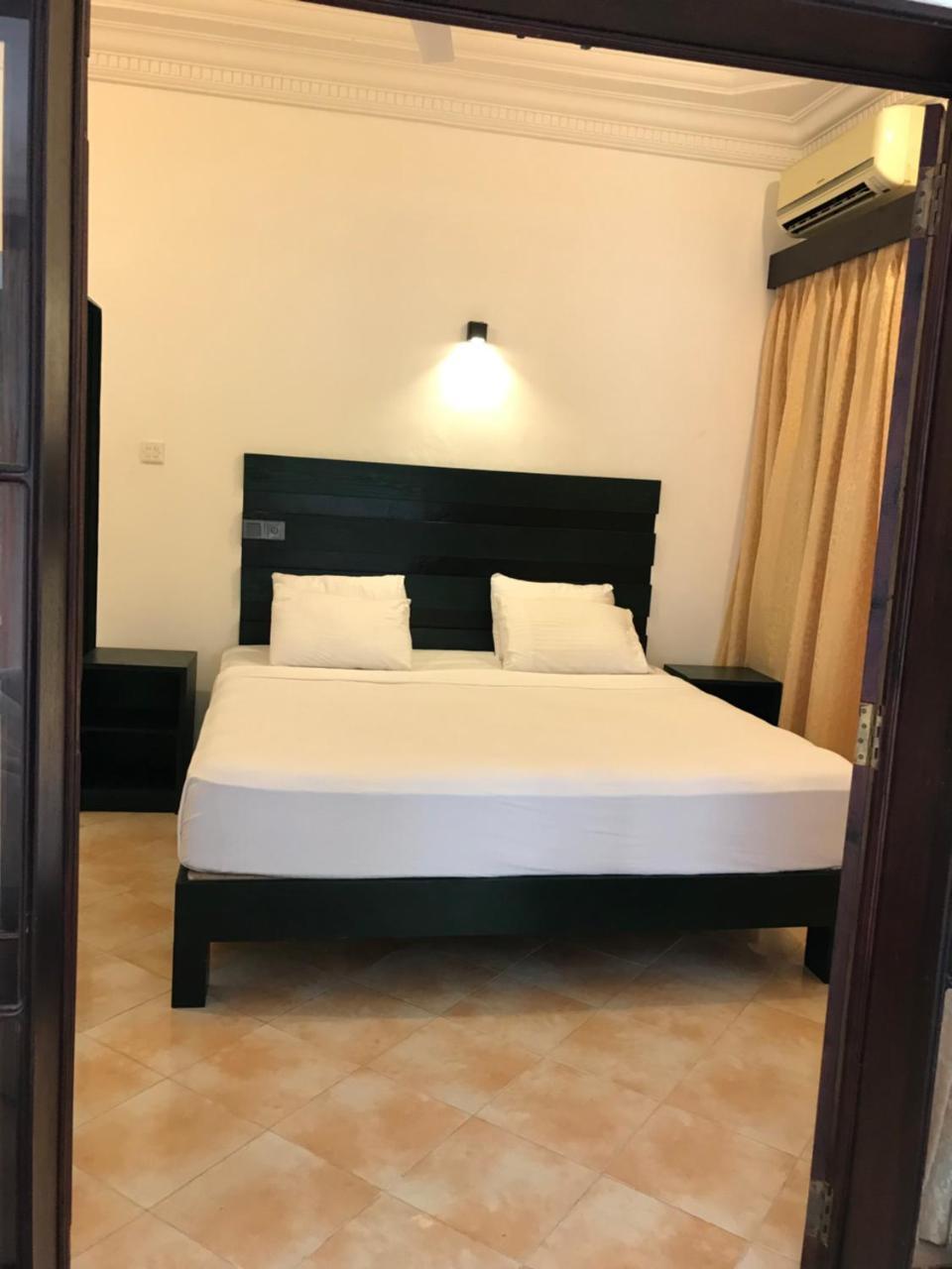 Romantic Garden Hotel Negombo Esterno foto