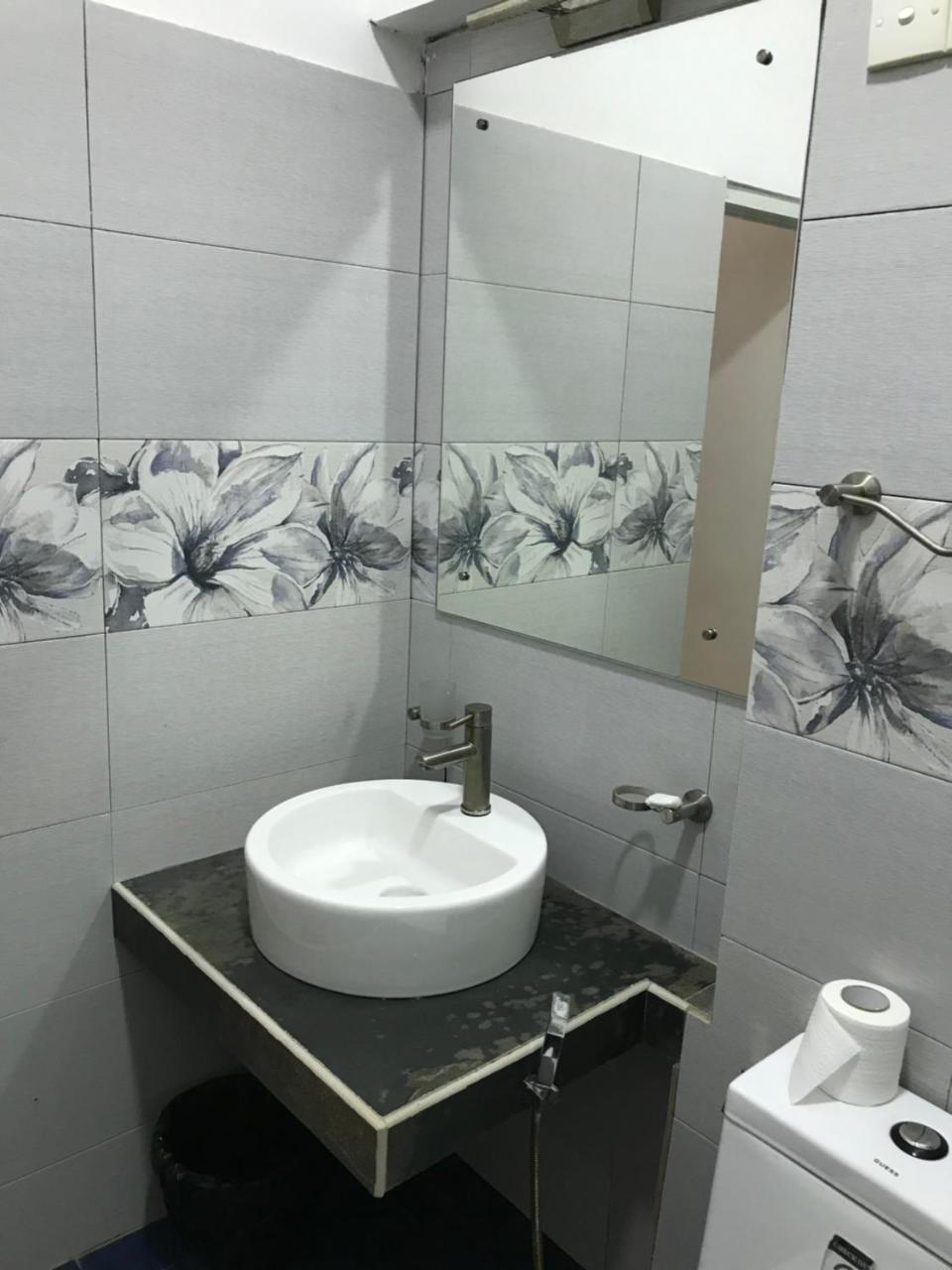 Romantic Garden Hotel Negombo Esterno foto