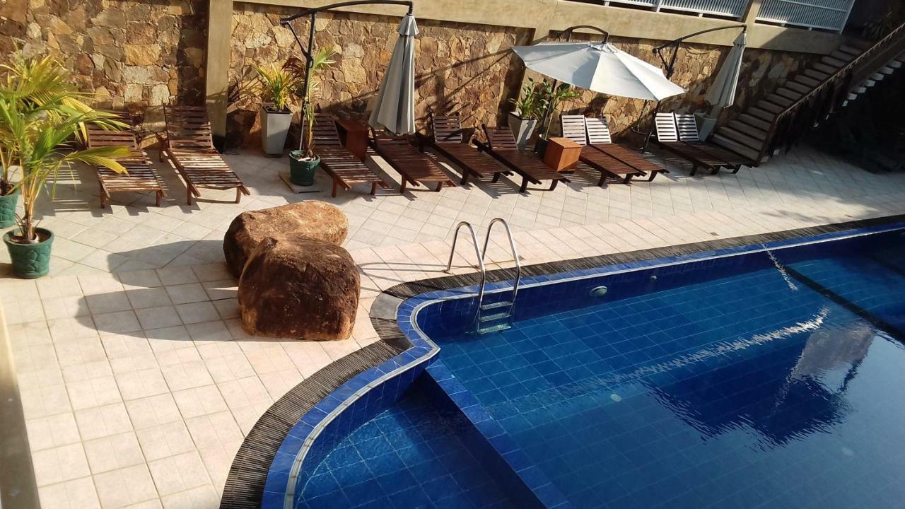 Romantic Garden Hotel Negombo Esterno foto